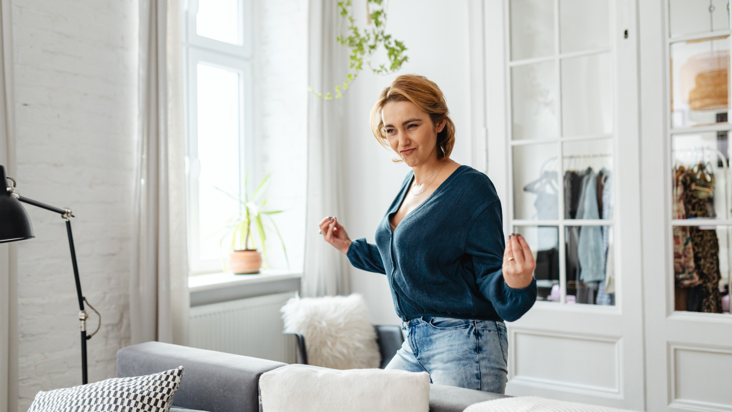 Syndrome prémenstruel (SPM) : comprendre ce qui se passe dans votre corps et les solutions naturelles possibles.